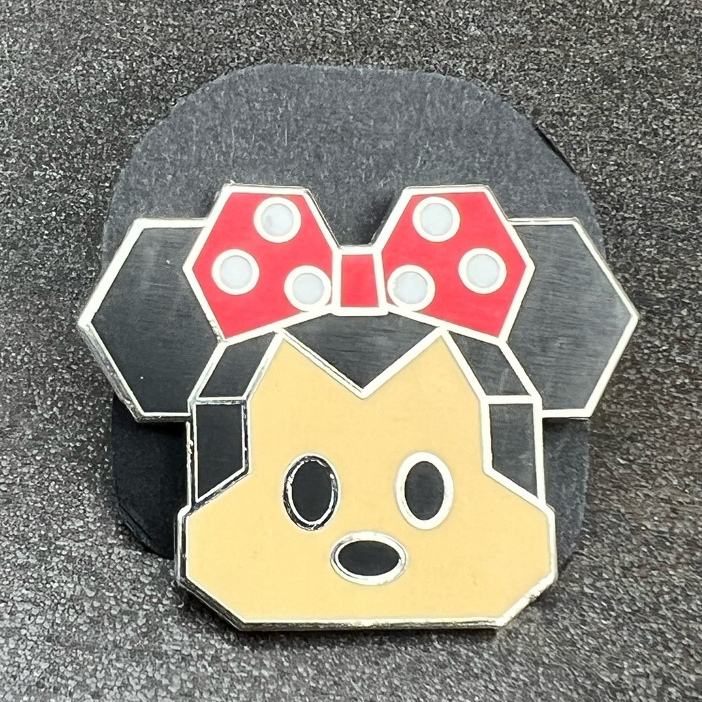 WDW 2018 Disney Hidden Origami Minnie Mouse Mickey Trading Pin